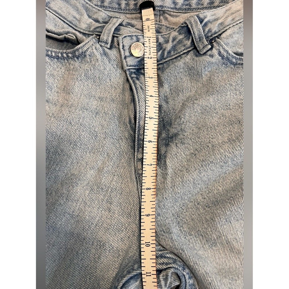 PacSun Light Wash Ripped Straight Jeans - Picture 14 of 16